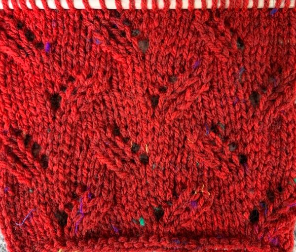 Come fare il punto Foglie alternate verticali, ai ferri (tecnica bottom up)